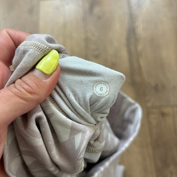 Lululemon Train Times 7/8 Pant *25" Jasmine White Multi / White Size 6 - Picture 7 of 7